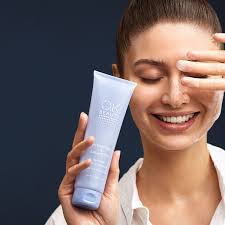 The Essential Guide to Serums and Ampouls The Essential Guide to Serums and Ampouls